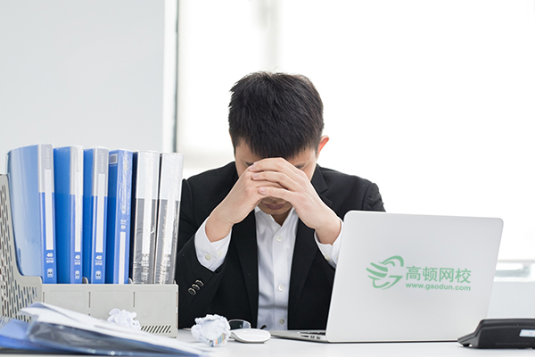 考完初级会计可以考中级会计师吗？